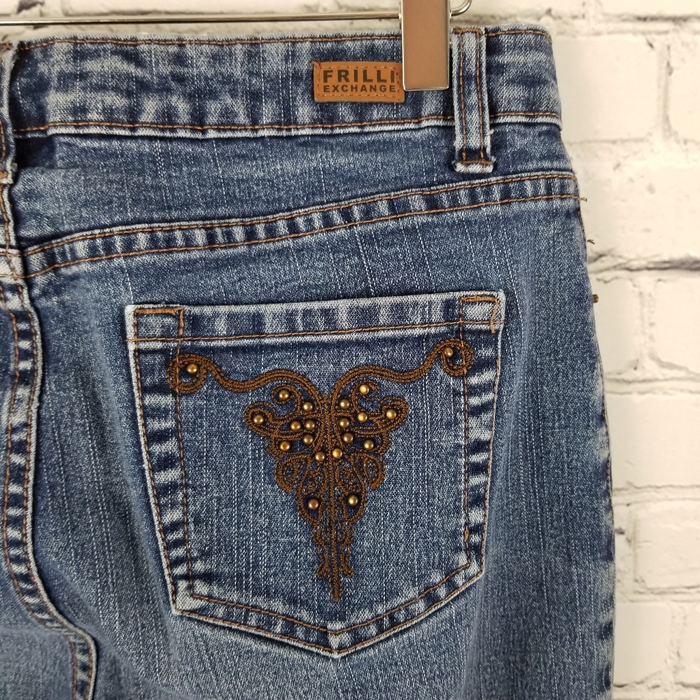 FRILL DENIM | embroidered studded mom jeans